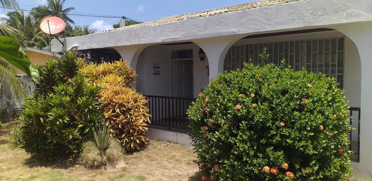 Posada Henry San Andres  Bagian luar foto